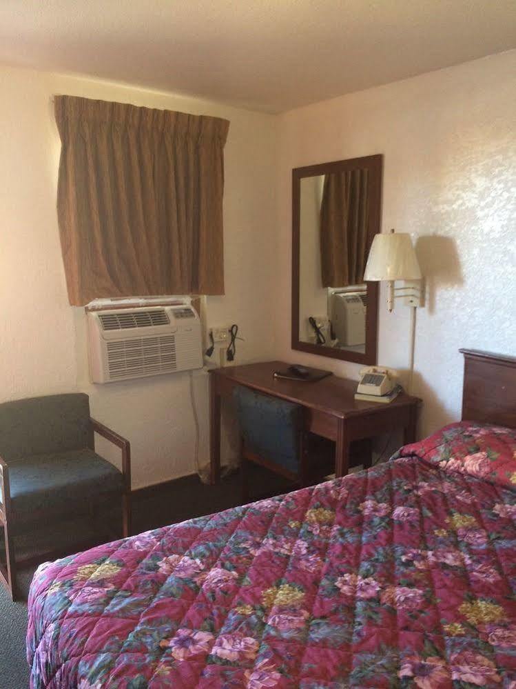 Americana Motel Tucumcari Exterior photo